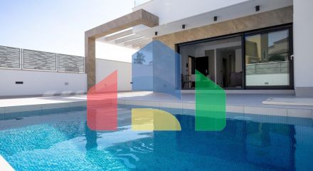MODERN VILLA WITH ALL THE COMFORTS