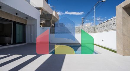 СОВРЕМЕННАЯ ВИЛЛА СО ВСЕМИ УДОБСТВАМИ