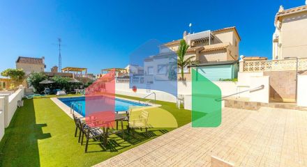 Houses in San Miguel de Salinas ID B10928