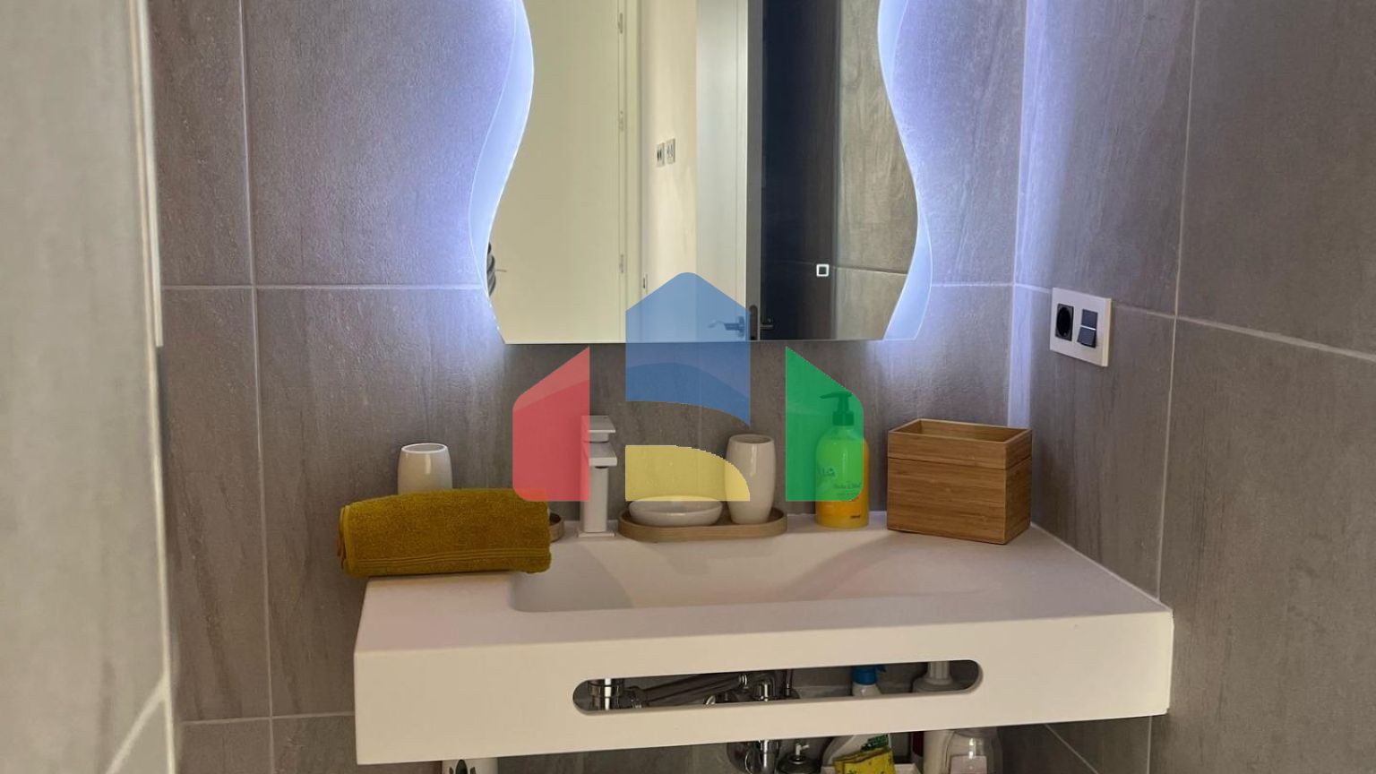 Великолепный дом с видом на море и частным бассейном в Сан-Мигель-де-Салинас