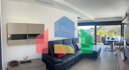 Великолепный дом с видом на море и частным бассейном в Сан-Мигель-де-Салинас