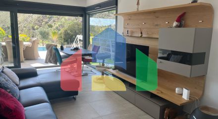 Великолепный дом с видом на море и частным бассейном в Сан-Мигель-де-Салинас