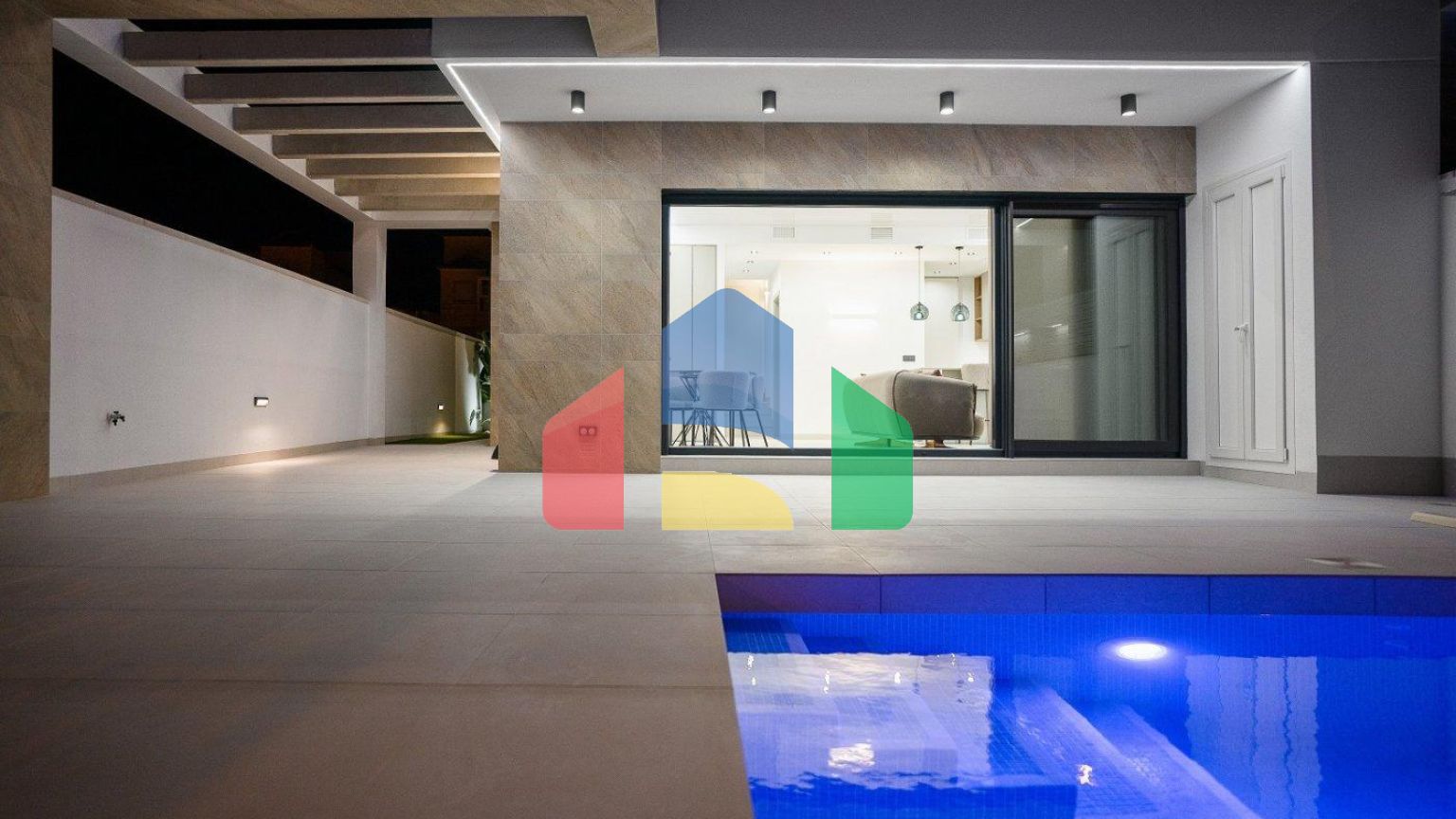 Жилой комплекс, состоящий из 6 новых отдельно стоящих вилл.