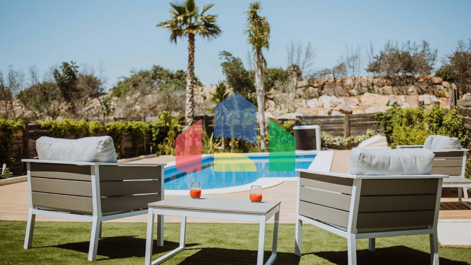 ПОТРЯСАЮЩИЕ НОВЫЕ РОСКОШНЫЕ ВИЛЛЫ В ПУСТЫНЕ ГОЛЬФ-ПОЛЯ