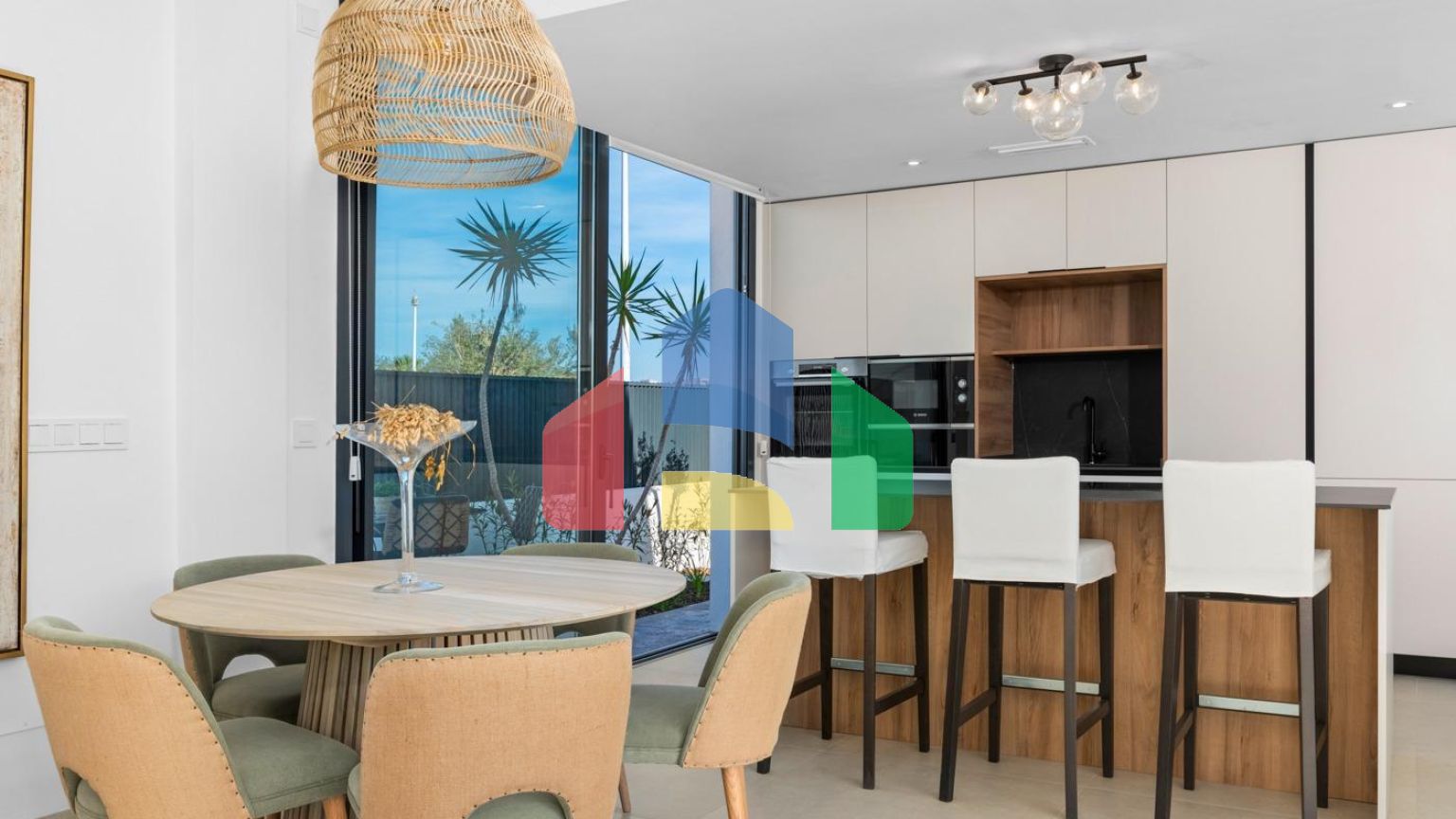 НОВЫЕ ВИЛЛЫ В МАР ДЕ КРИСТАЛЬ