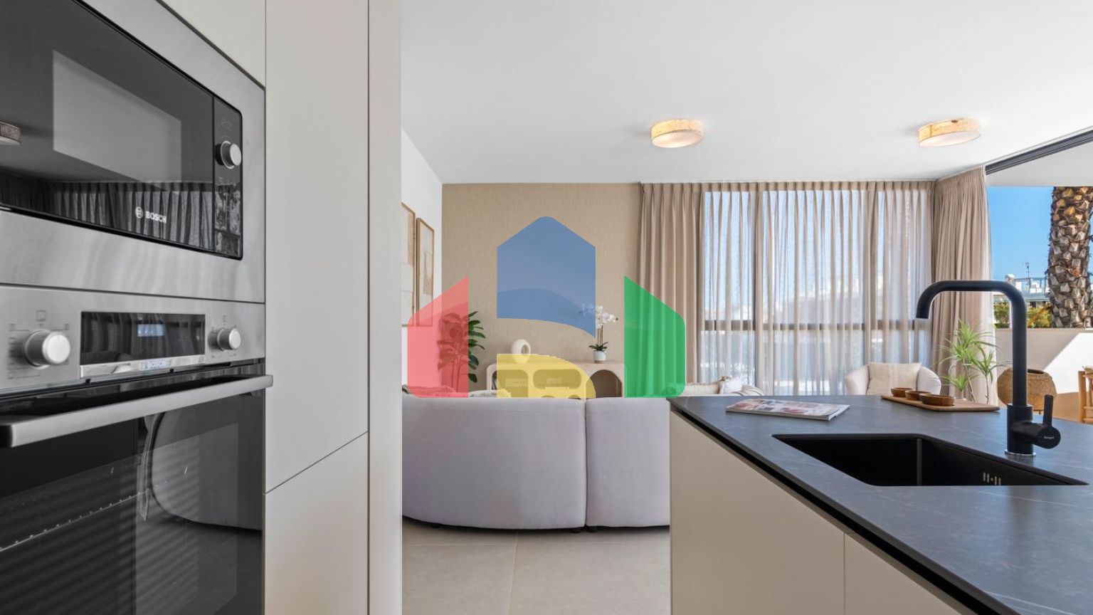 НОВЫЙ ЖИЛОЙ КОМПЛЕКС В МАР-ДЕ-КРИСТАЛЬ