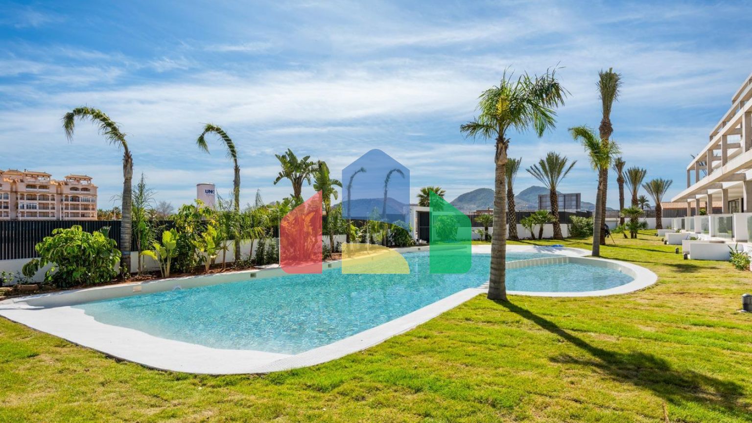 НОВЫЙ ЖИЛОЙ КОМПЛЕКС В МАР-ДЕ-КРИСТАЛЬ