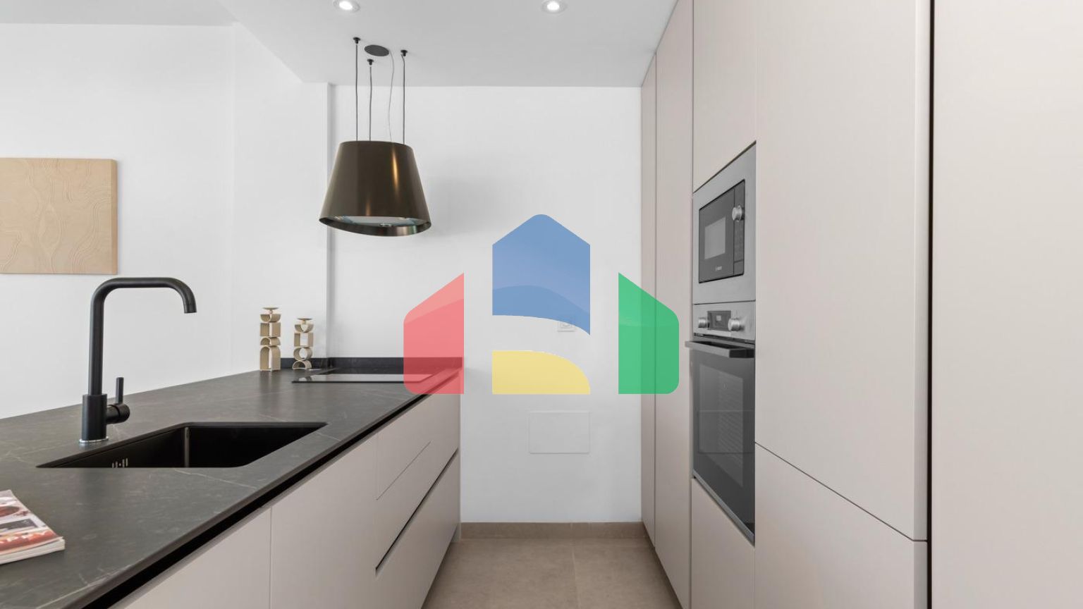 НОВЫЙ ЖИЛОЙ КОМПЛЕКС В МАР-ДЕ-КРИСТАЛЬ