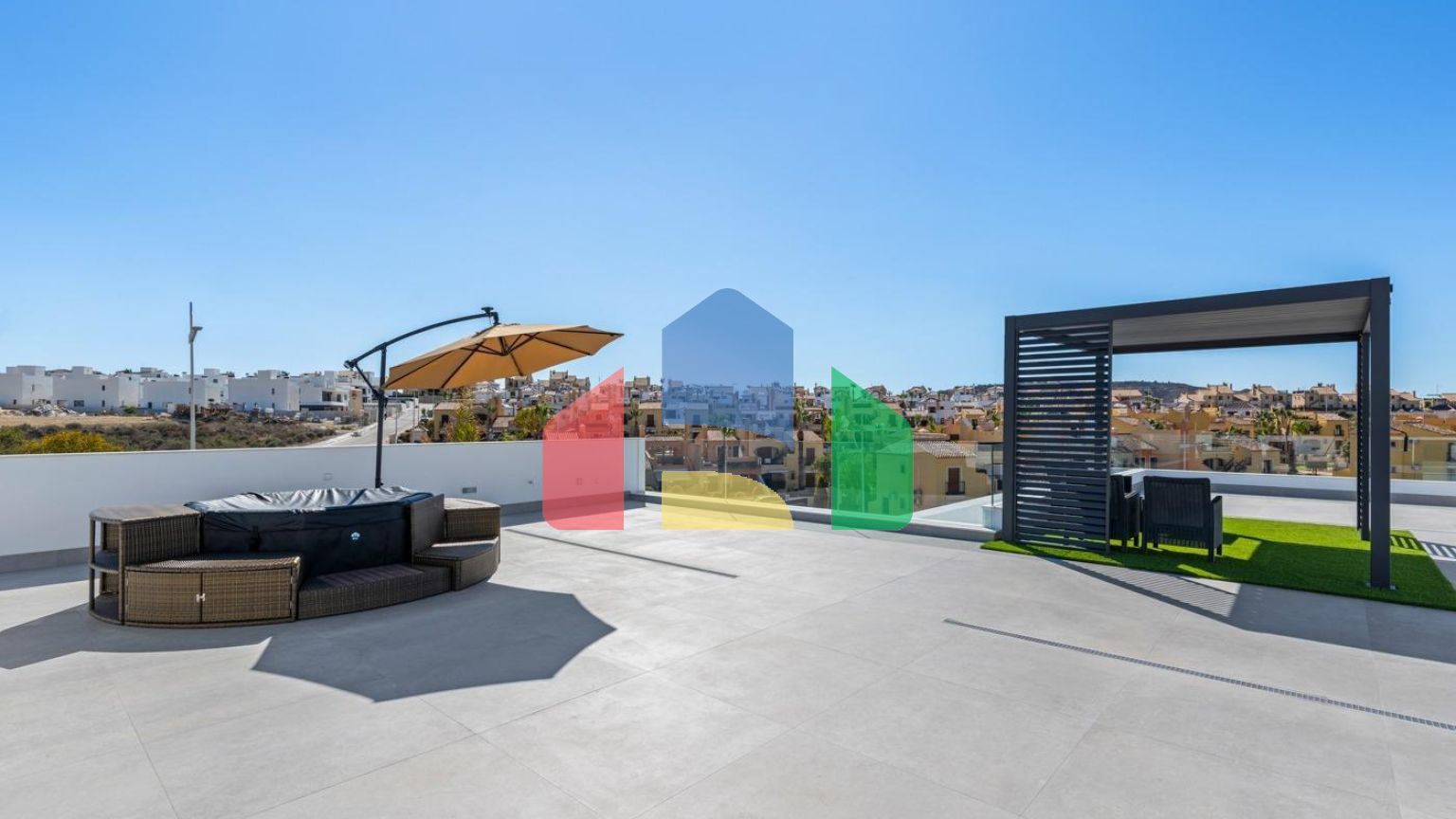 НОВЫЕ ВИЛЛЫ НА ГОЛЬФ-КУРОРТЕ АЛЬГОРФА