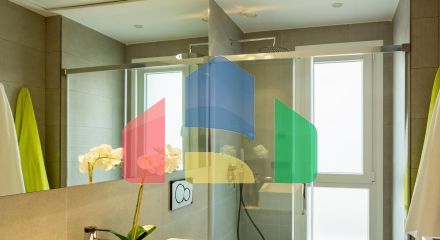 ФАНТАСТИЧЕСКАЯ СРЕДИЗЕМНОМОРСКАЯ ВИЛЛА НА ПОЛЕ ДЛЯ ГОЛЬФА НЕДАЛЕКО ОТ МОРЯ