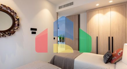 ФАНТАСТИЧЕСКАЯ СРЕДИЗЕМНОМОРСКАЯ ВИЛЛА НА ПОЛЕ ДЛЯ ГОЛЬФА НЕДАЛЕКО ОТ МОРЯ