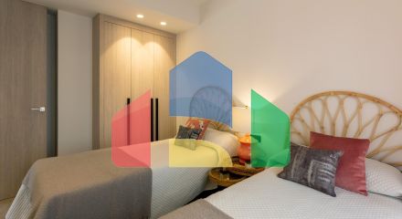 ФАНТАСТИЧЕСКАЯ СРЕДИЗЕМНОМОРСКАЯ ВИЛЛА НА ПОЛЕ ДЛЯ ГОЛЬФА НЕДАЛЕКО ОТ МОРЯ