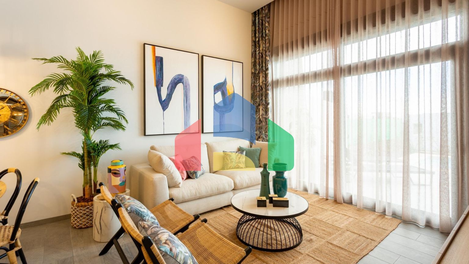 ФАНТАСТИЧЕСКАЯ СРЕДИЗЕМНОМОРСКАЯ ВИЛЛА НА ПОЛЕ ДЛЯ ГОЛЬФА НЕДАЛЕКО ОТ МОРЯ