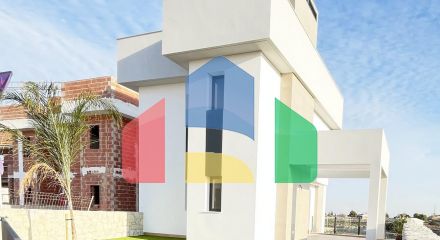 НОВЫЕ ОТДЕЛЬНО СТОЯЩИЕ ВИЛЛЫ В ЛА ФИНКА ГОЛЬФ