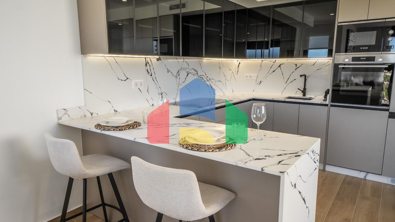 НОВЫЕ ОТДЕЛЬНО СТОЯЩИЕ ВИЛЛЫ В ЛА ФИНКА ГОЛЬФ