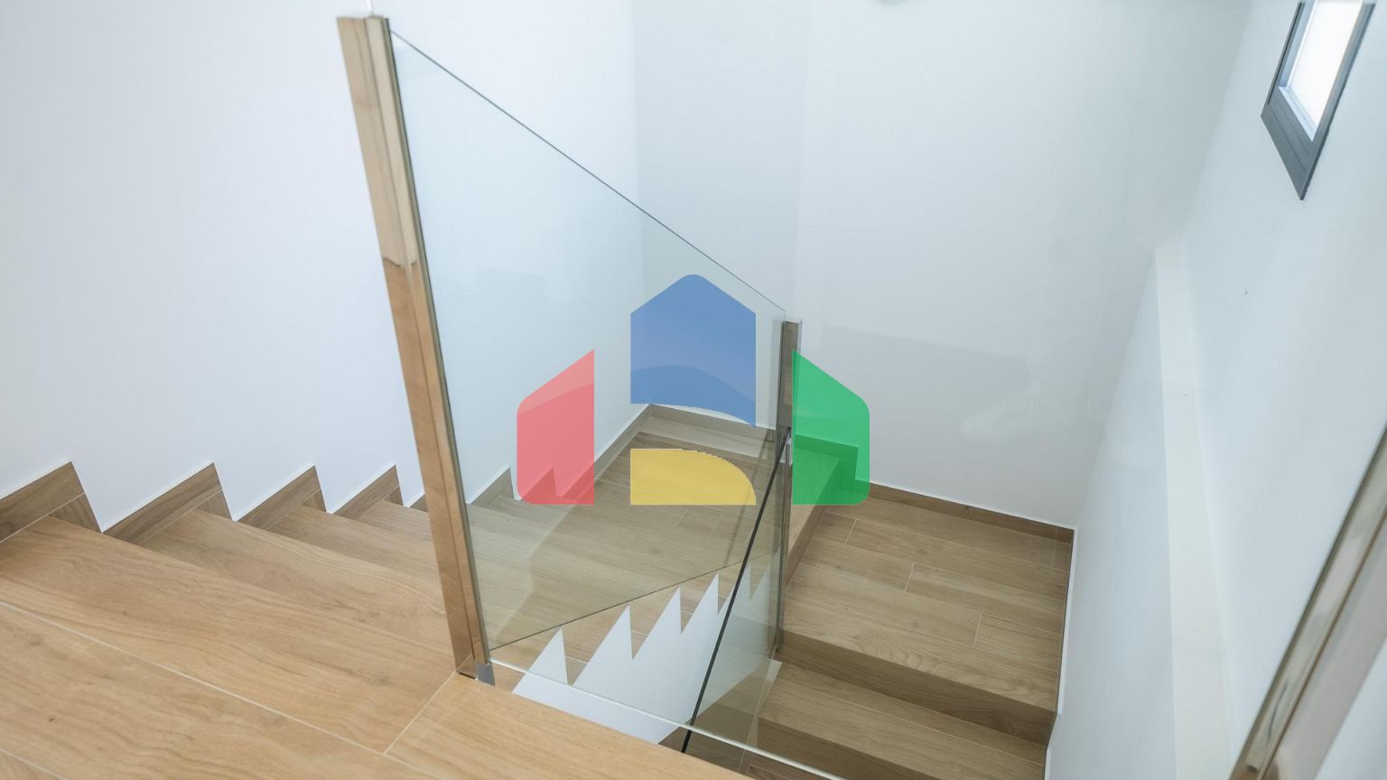 НОВЫЕ ОТДЕЛЬНО СТОЯЩИЕ ВИЛЛЫ В ЛА ФИНКА ГОЛЬФ