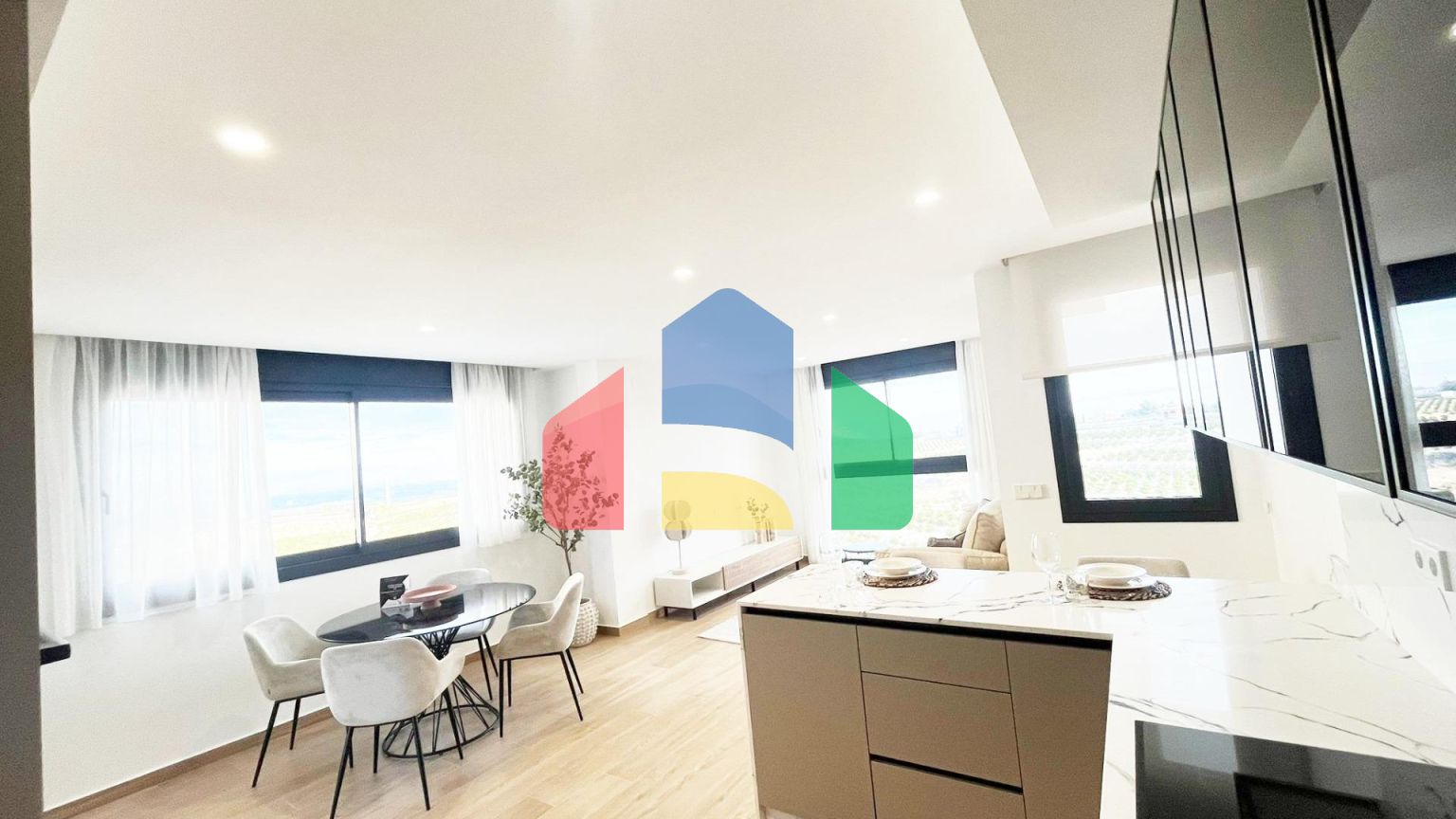 НОВЫЕ ВИЛЛЫ В ЛА ФИНКА ГОЛЬФ