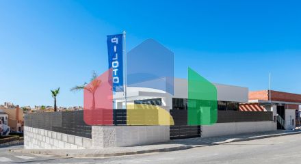 НОВЫЕ ВИЛЛЫ НА ГОЛЬФ-КУРОРТЕ АЛЬГОРФА