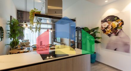 ФАНТАСТИЧЕСКАЯ СРЕДИЗЕМНОМОРСКАЯ ВИЛЛА НА ПОЛЕ ДЛЯ ГОЛЬФА НЕДАЛЕКО ОТ МОРЯ