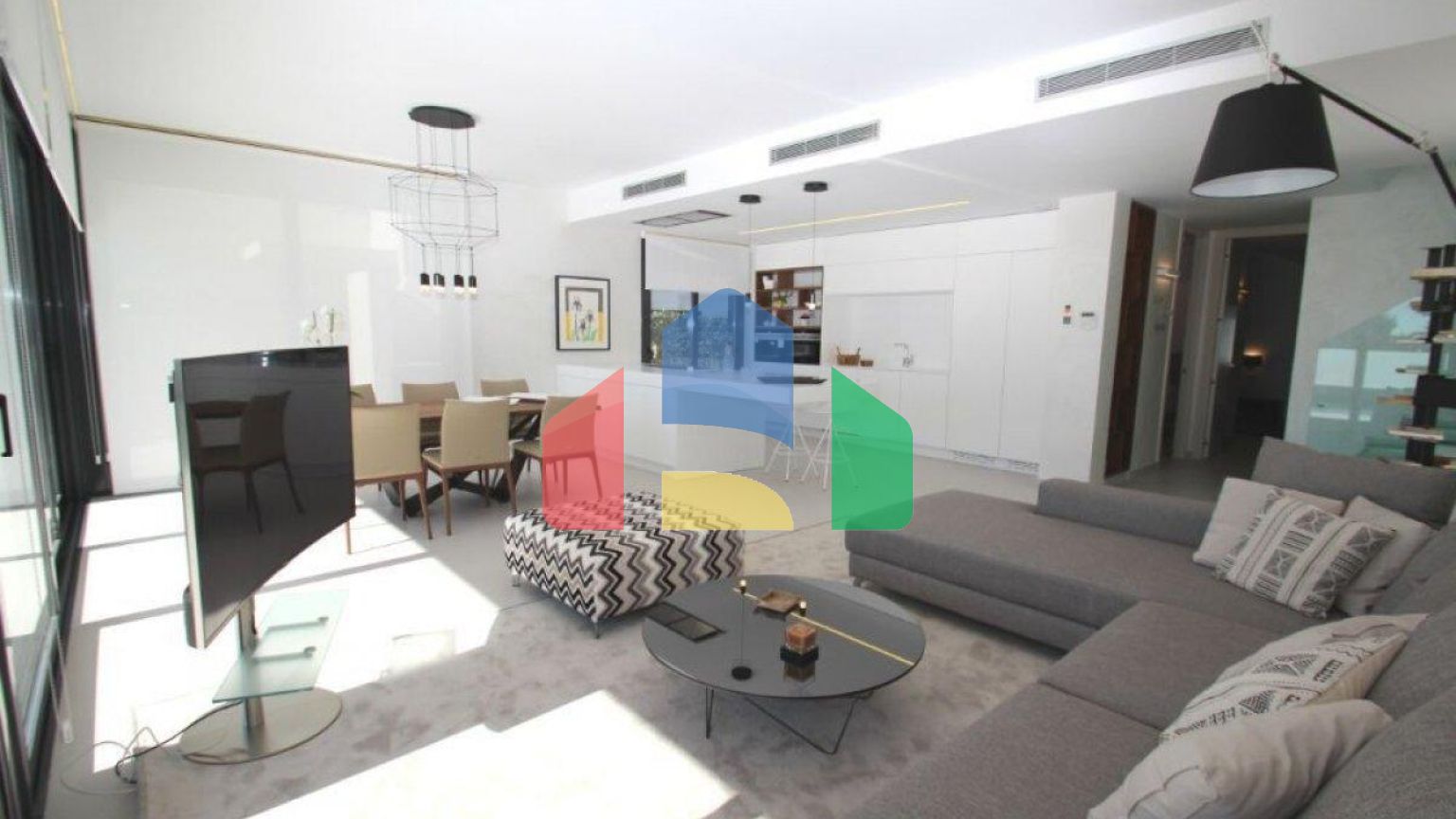 Комплекс «Bellavista» Здесь мы продаем отдельные виллы. Цена от 469000 евро