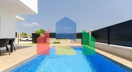 НОВЫЕ ВИЛЛЫ В ГОЛЬФ-КУРОРТЕ ВИСТАБЕЛА