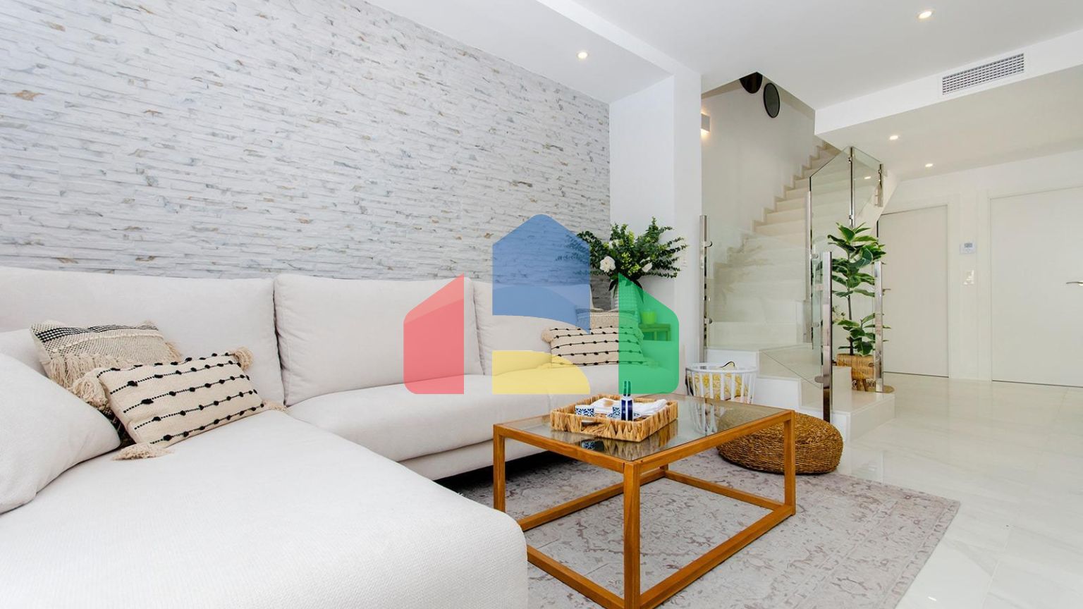 НОВЫЕ ВИЛЛЫ В ГОЛЬФ-КУРОРТЕ ВИСТАБЕЛА