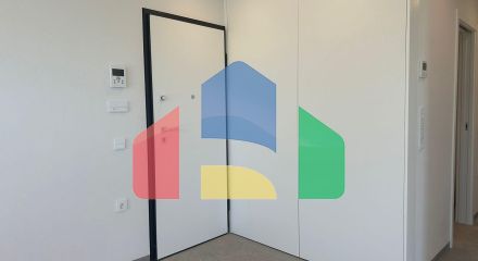 Продается новая квартира в Лас Колинас Гольф Резорт