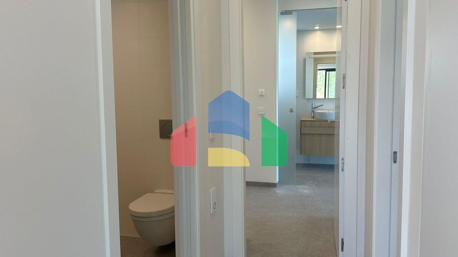 Продается новая квартира в Лас Колинас Гольф Резорт