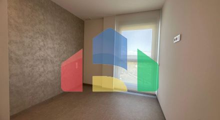 Продается новая квартира в Лас Колинас Гольф Резорт