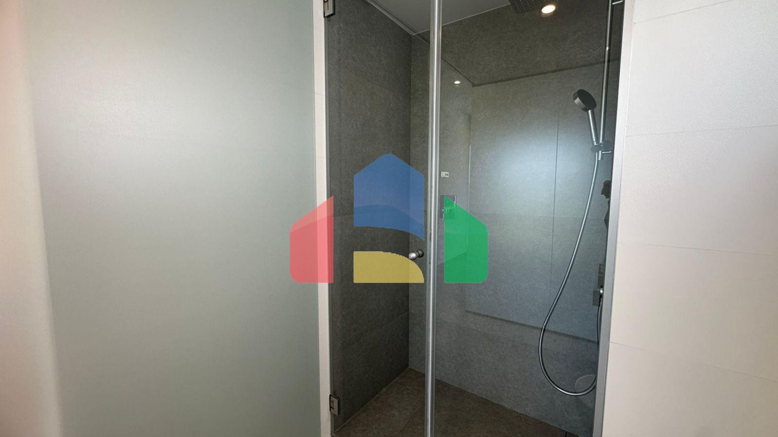 Продается новая квартира в Лас Колинас Гольф Резорт