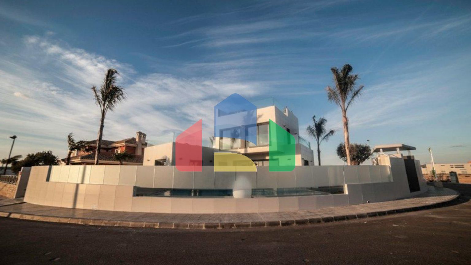 Комплекс «Bellavista» Здесь мы продаем отдельные виллы. Цена от 469000 евро