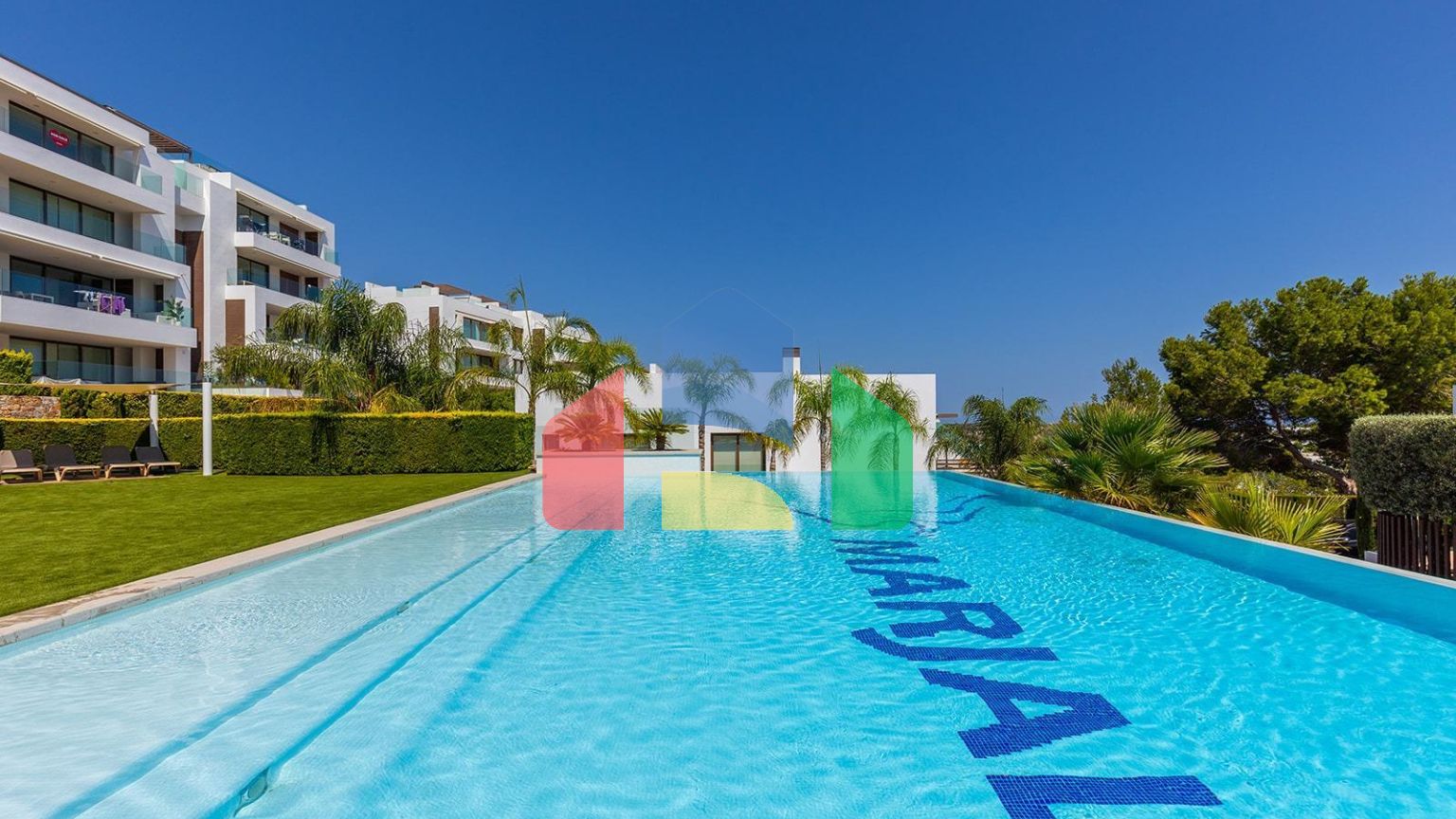 LAS COLINAS. ПЕНТХАУС С ВИДОМ НА МОРЕ С ПРИВАТНЫМ СОЛЯРИЕМ. 2 СПАЛЬНИ. 2 ВАННЫЕ. ГАРАЖ+КЛАДОВКА