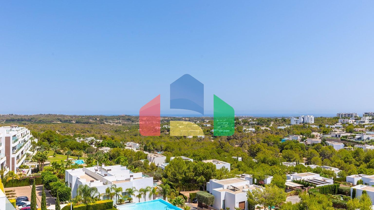 LAS COLINAS. ПЕНТХАУС С ВИДОМ НА МОРЕ С ПРИВАТНЫМ СОЛЯРИЕМ. 2 СПАЛЬНИ. 2 ВАННЫЕ. ГАРАЖ+КЛАДОВКА