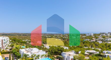 LAS COLINAS. ПЕНТХАУС С ВИДОМ НА МОРЕ С ПРИВАТНЫМ СОЛЯРИЕМ. 2 СПАЛЬНИ. 2 ВАННЫЕ. ГАРАЖ+КЛАДОВКА