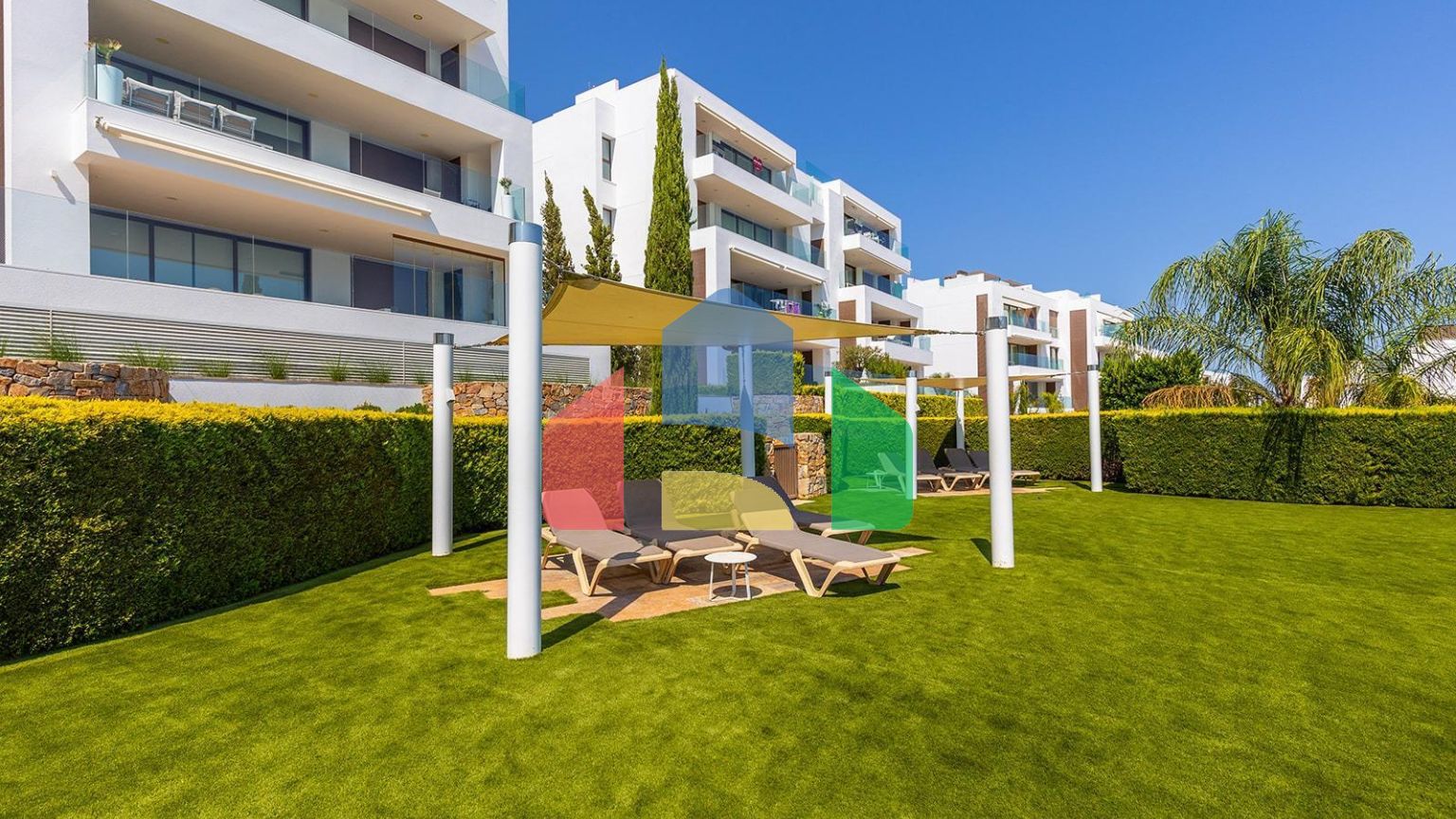 LAS COLINAS. ПЕНТХАУС С ВИДОМ НА МОРЕ С ПРИВАТНЫМ СОЛЯРИЕМ. 2 СПАЛЬНИ. 2 ВАННЫЕ. ГАРАЖ+КЛАДОВКА