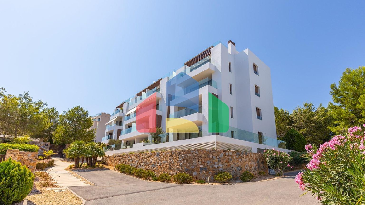 LAS COLINAS. ПЕНТХАУС С ВИДОМ НА МОРЕ С ПРИВАТНЫМ СОЛЯРИЕМ. 2 СПАЛЬНИ. 2 ВАННЫЕ. ГАРАЖ+КЛАДОВКА