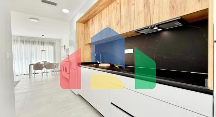 New Build Townhouses for Sale in Cox – 44 Modern Homes with Great Amenities