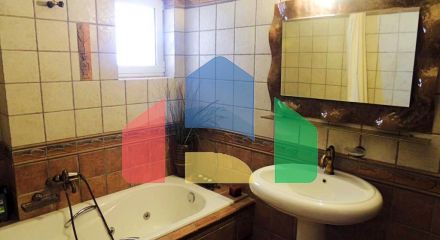 Продаж - Котедж 545 m² в Аттиці