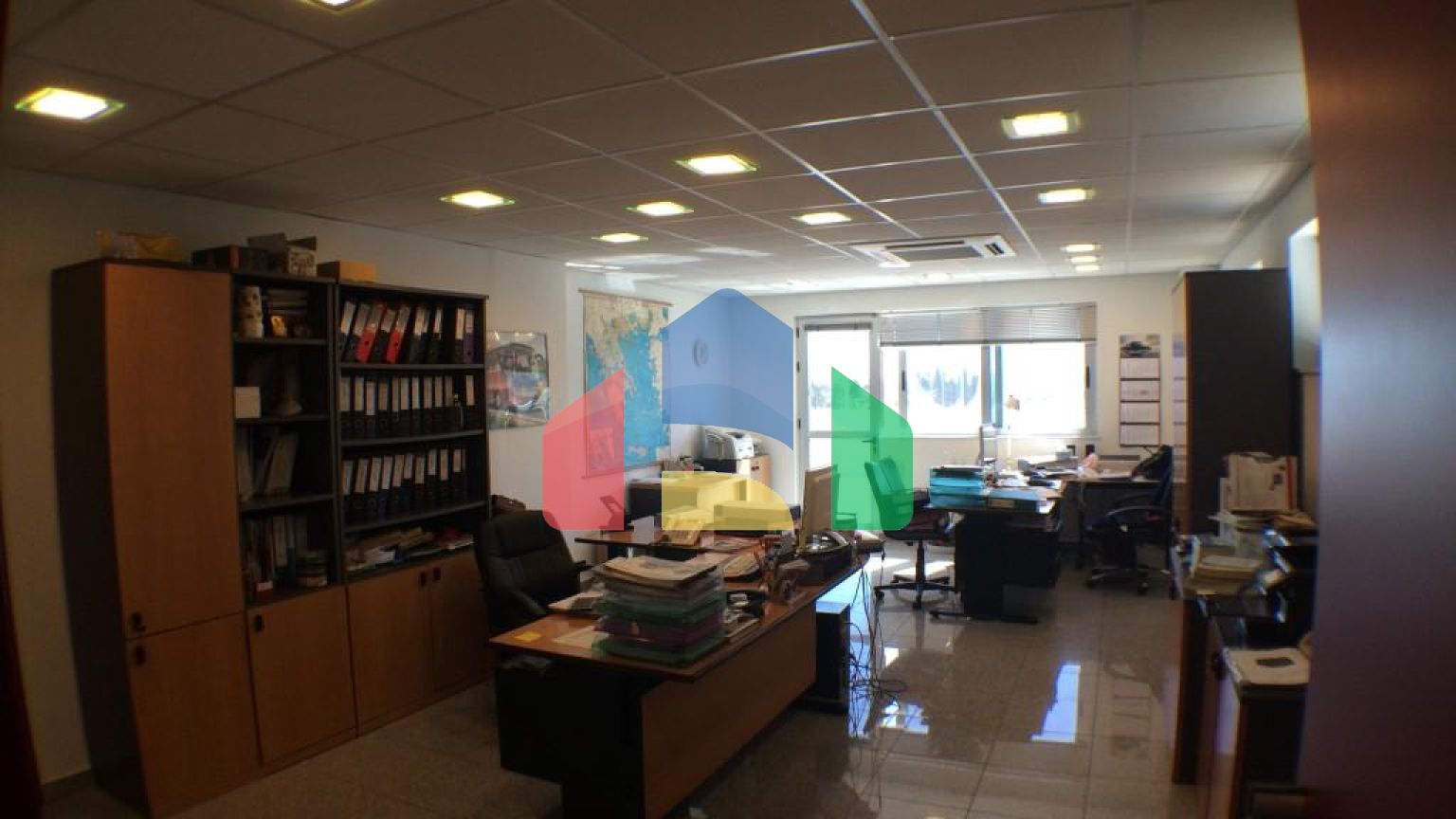 Продажа - Коммерческое помещение 996 m² в Аттике