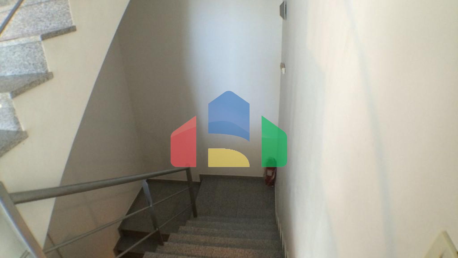 Продажа - Коммерческое помещение 996 m² в Аттике