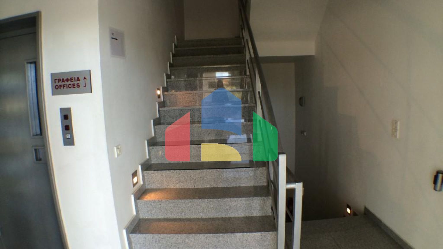 Продажа - Коммерческое помещение 996 m² в Аттике