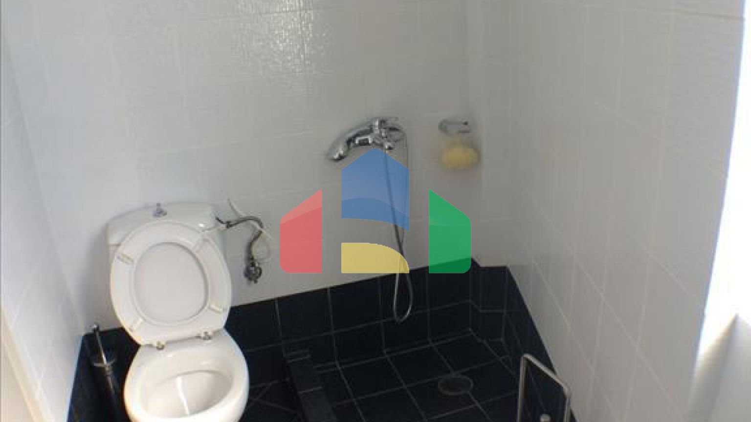 Продажа - Коммерческое помещение 996 m² в Аттике