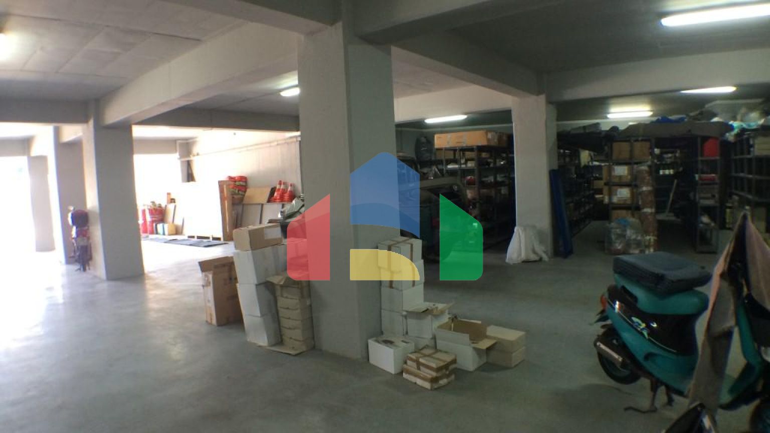 Продажа - Коммерческое помещение 996 m² в Аттике