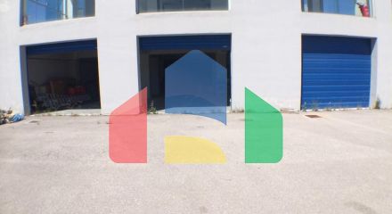 Продажа - Коммерческое помещение 996 m² в Аттике