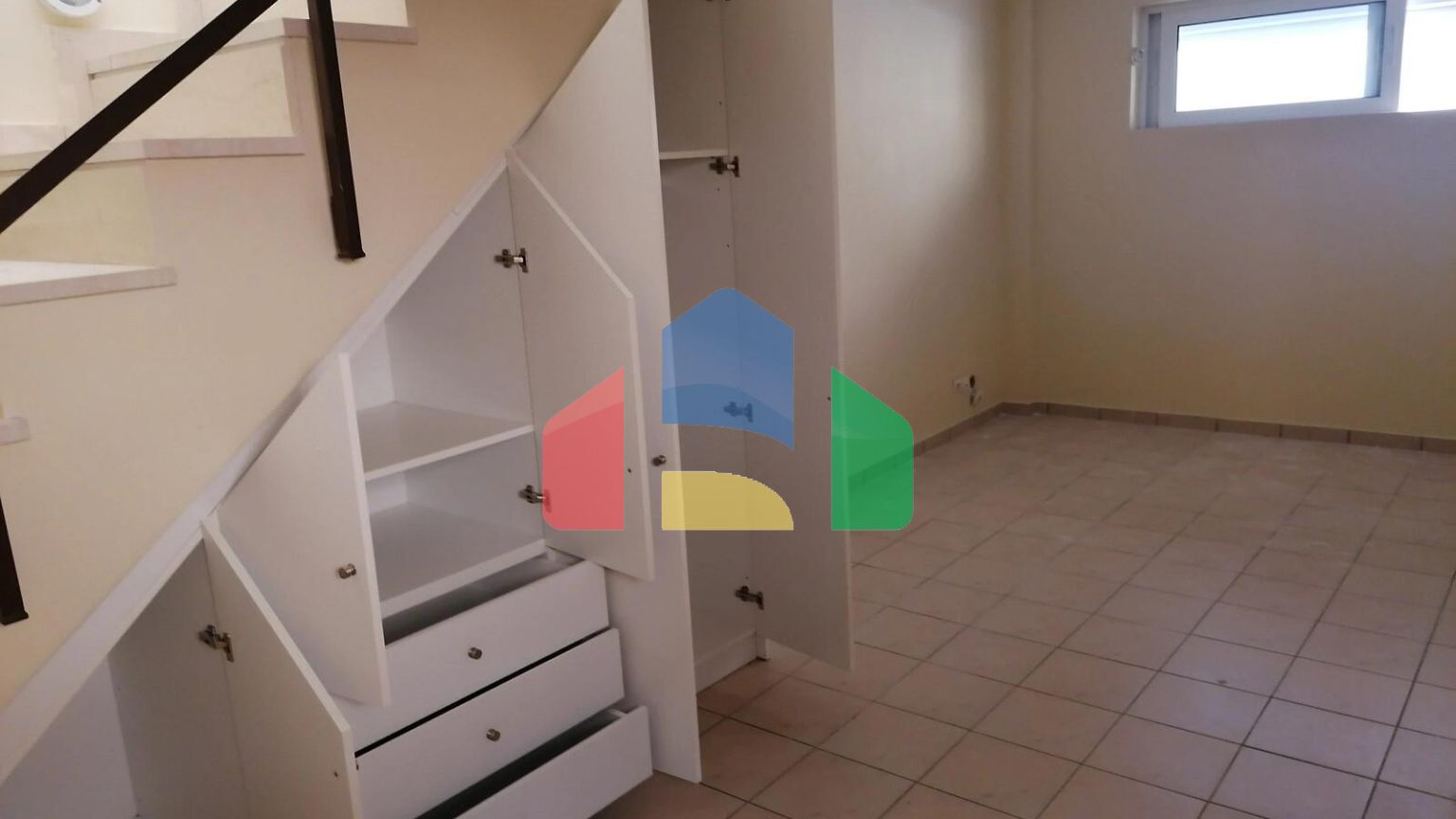 Продажа - Таунхаус 98 m² в Аттике