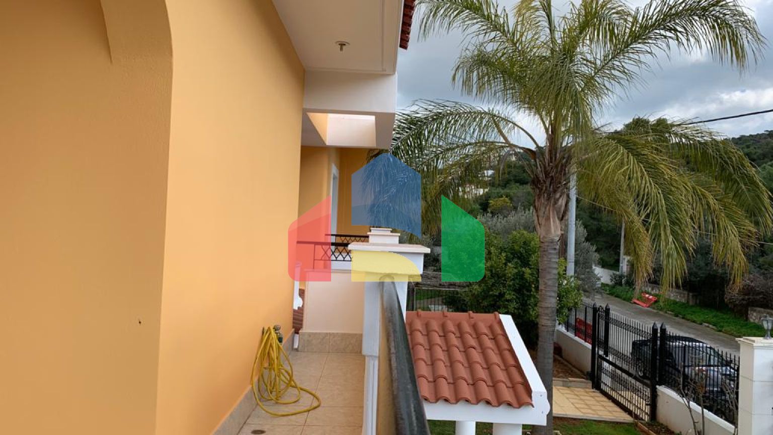 Продаж - Котедж 470 m² в Аттиці