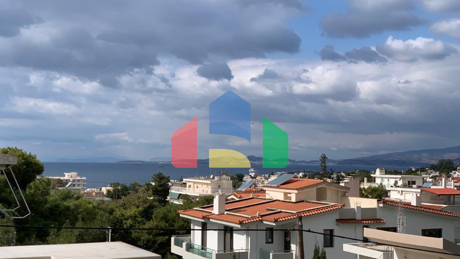 Продаж - Котедж 470 m² в Аттиці