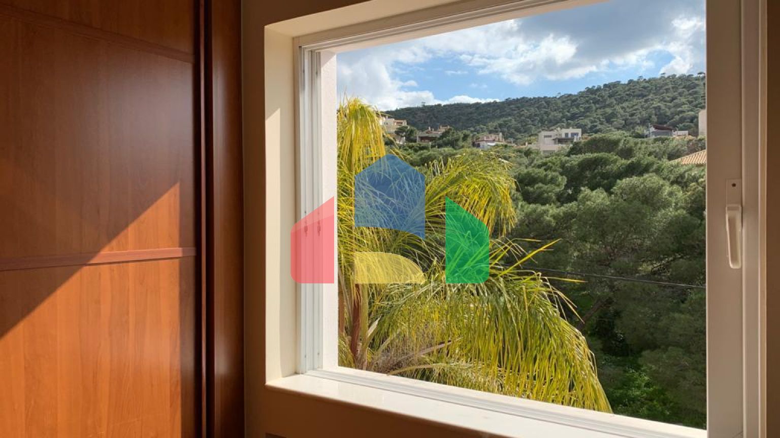 Продаж - Котедж 470 m² в Аттиці