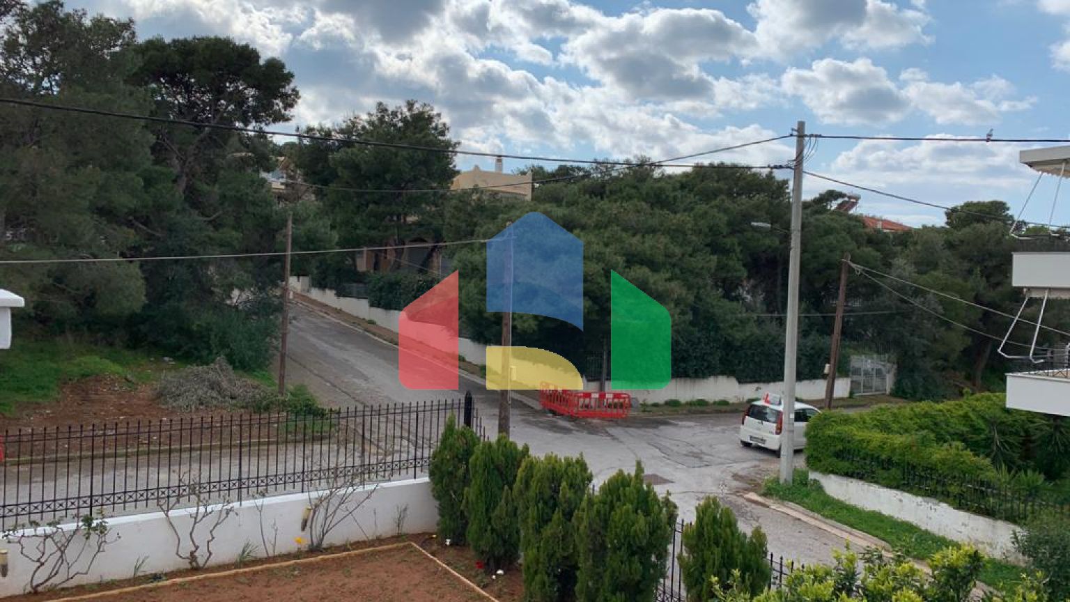 Продаж - Котедж 470 m² в Аттиці