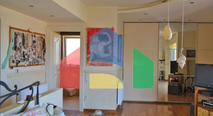 Продаж - Котедж 330 m² в Аттиці